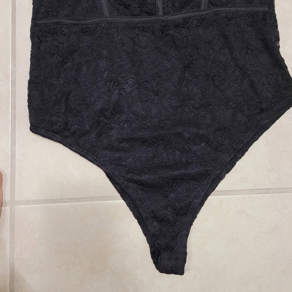 Faded Rose Black Lace Bodysuit ♥️ Medium - Picture 6 of 13